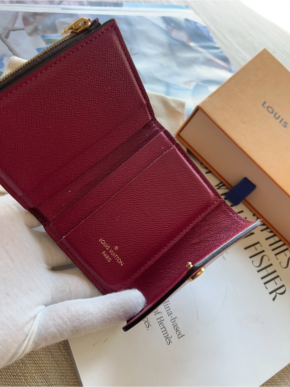 Louis Vuitton Monogram Zoe Wallet - Picture 7 of 9